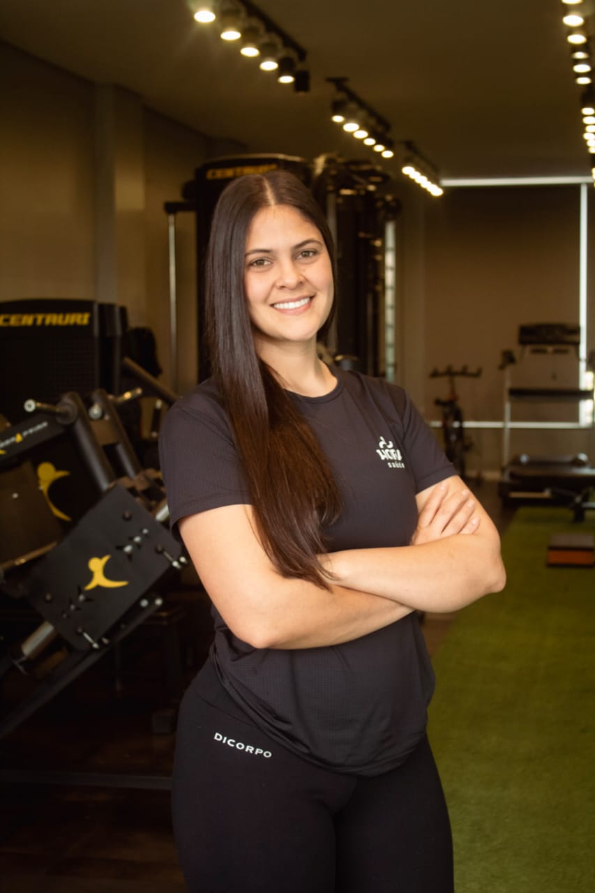 Thaiana - Educadora Física